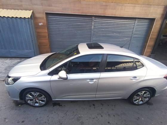 CITROËN C4 LOUNGE 1.6 THP FLEX SHINE BVA CITROËN C4 LOUNGE 1.6 THP FLEX SHINE BVA